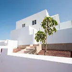 Casa Leize Piscina Climatizada, Vistas & Ac 10 Minutes Walk From Marina Rubicon Playa Blanca (Lanzarote)