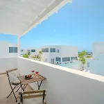Casa Leize Piscina Climatizada, Vistas & Ac 10 Minutes Walk From Marina Rubicon