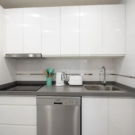 Dom wakacyjny Casa Leize Piscina Climatizada, Vistas & Ac 10 Minutes Walk From Marina Rubicon *