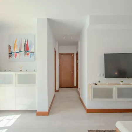 Dom wakacyjny Casa Leize Piscina Climatizada, Vistas & Ac 10 Minutes Walk From Marina Rubicon