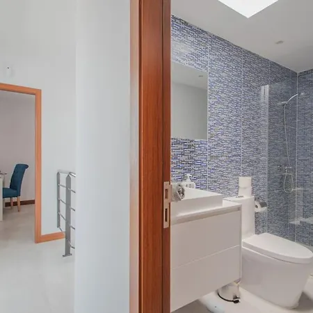 Дом отдыха Casa Leize Piscina Climatizada, Vistas & Ac 10 Minutes Walk From Marina Rubicon