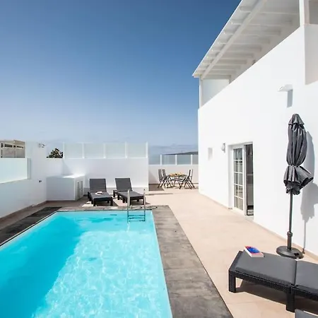Casa Leize Piscina Climatizada, Vistas & Ac 10 Minutes Walk From Marina Rubicon * Коста Бланка