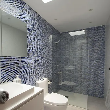 Дом отдыха Casa Leize Piscina Climatizada, Vistas & Ac 10 Minutes Walk From Marina Rubicon *