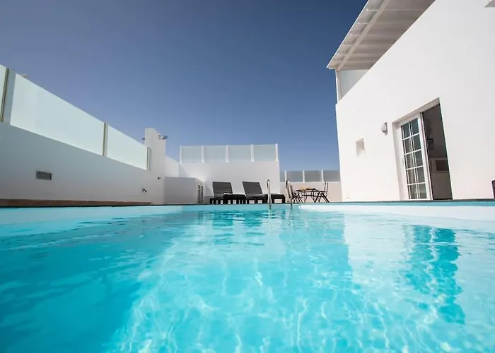 Feriehus Casa Leize Piscina Climatizada, Vistas & Ac 10 Minutes Walk From Marina Rubicon