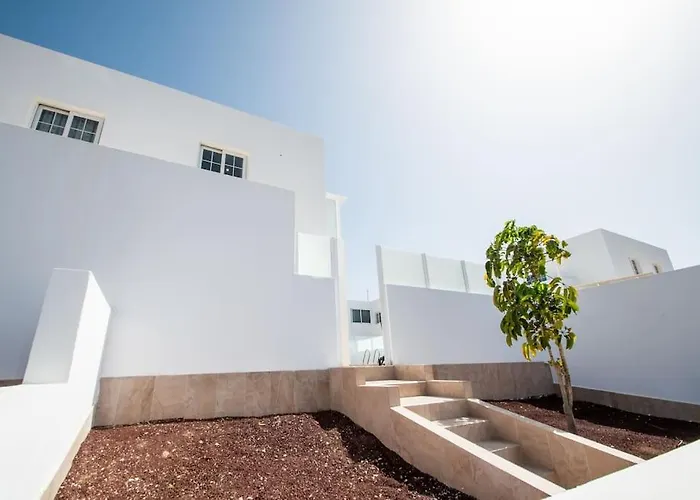 Casa Leize Piscina Climatizada, Vistas & Ac 10 Minutes Walk From Marina Rubicon Feriehus