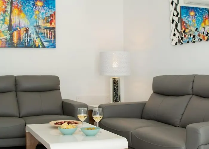 Casa Leize Piscina Climatizada, Vistas & Ac 10 Minutes Walk From Marina Rubicon