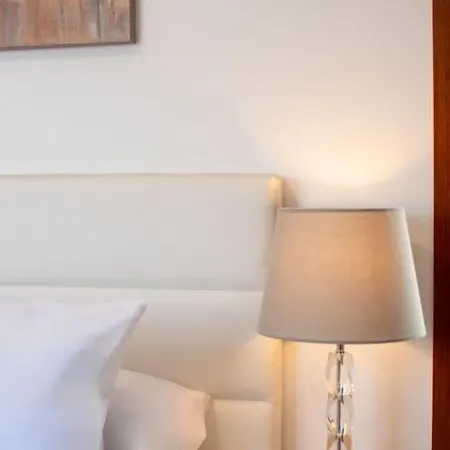 Casa Leize Piscina Climatizada, Vistas & Ac 10 Minutes Walk From Marina Rubicon Playa Blanca