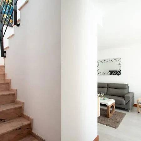 펜션 Casa Leize Piscina Climatizada, Vistas & Ac 10 Minutes Walk From Marina Rubicon 플라야블랑카