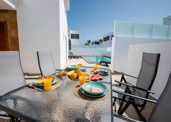 Casa Leize Piscina Climatizada, Vistas & Ac 10 Minutes Walk From Marina Rubicon 펜션 *